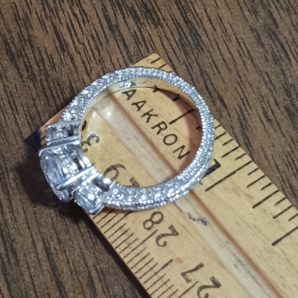 EUC Silver- tone CZ Costume ring. Large - Picture 3 of 8